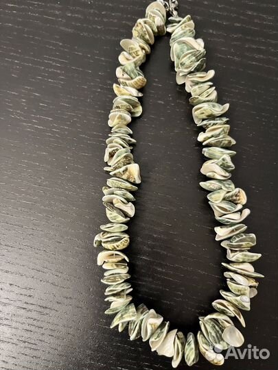 Бусы из натуральных камней зеленые