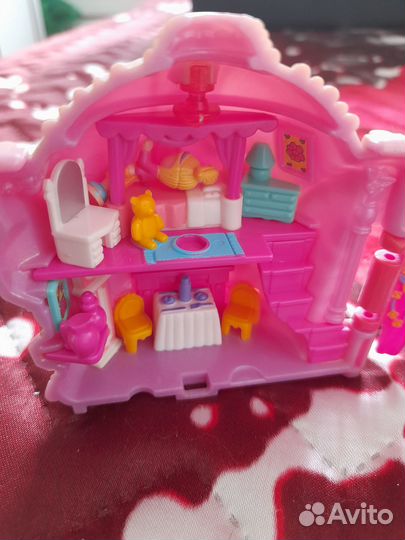 Кукольный домик с мебелью