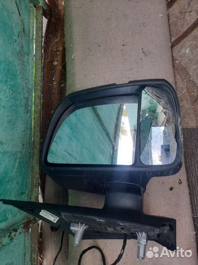 Правое зеркало Volkswagen krafter2