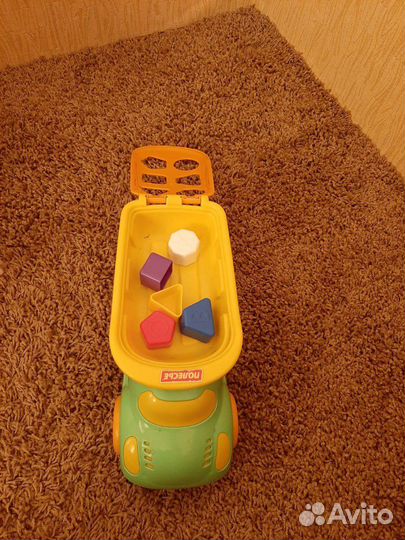 Развивающая игрушка