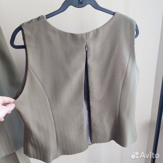 Костюм женский 4-ка