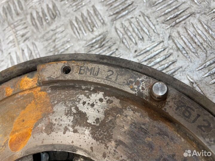 Маховик, BMW 5 E39 2002