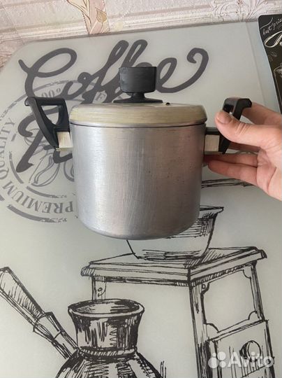 Посуда кастрюли