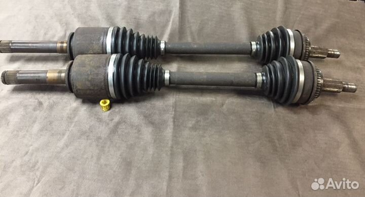 Привод задний правый Range Rover Sport LR047284