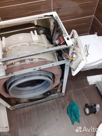 Ремонт холодильников Ремонт стиральных машин