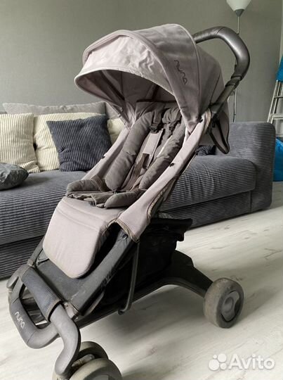 Коляска прогулочная nuna