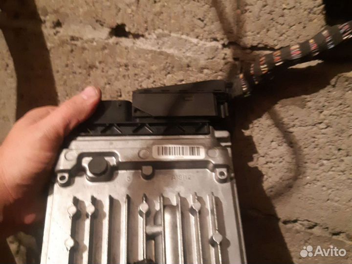 Блок управления двигателем