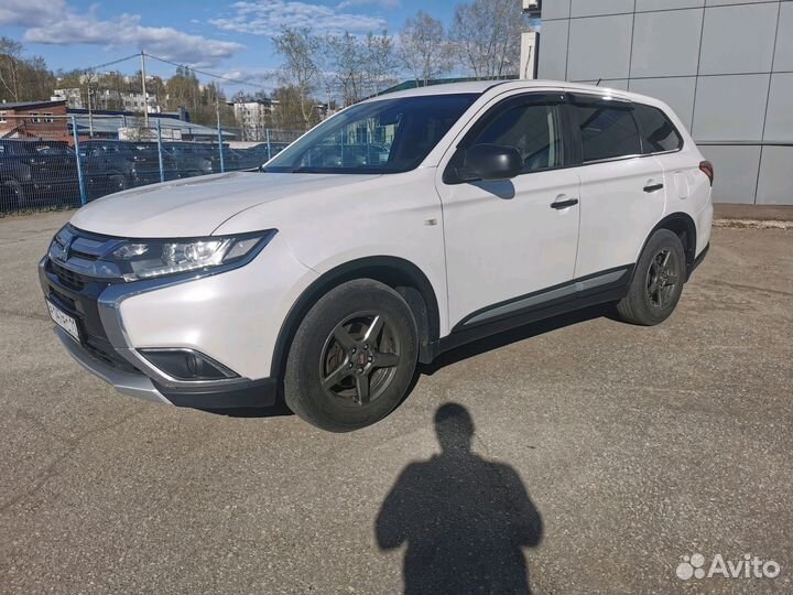 Mitsubishi Outlander 2.0 CVT, 2016, 205 000 км