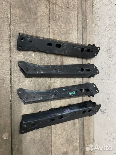 Балка передняя продольная Corolla Auris CT Prius