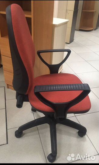 Компьютерное кресло новое