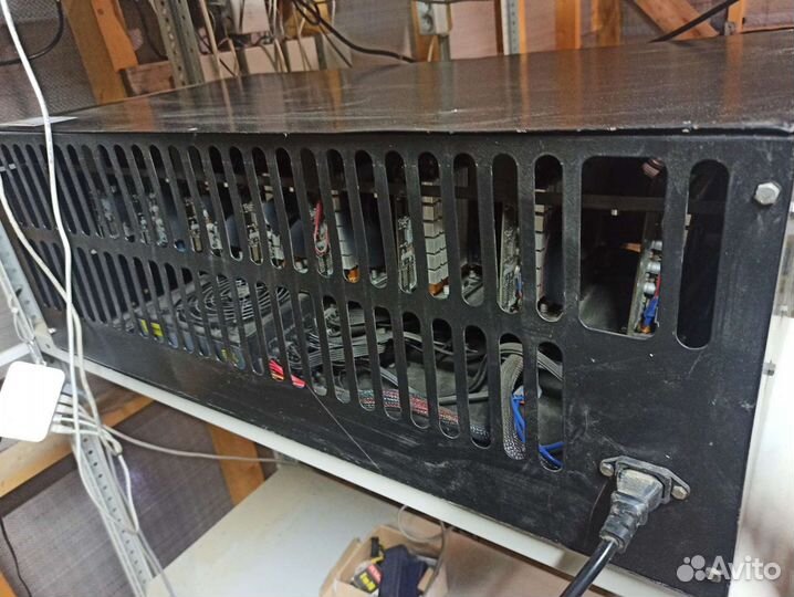 Закрытый корпус для майнинг фермы