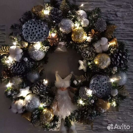 Венок рождественский, новогодние композиции