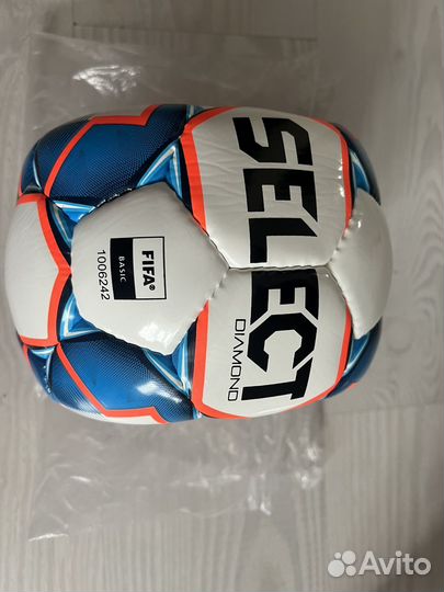 Футбольный мяч Select Diamond
