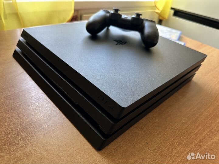 Sony PS4 pro 1TB