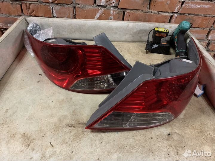 Задняя Левая фара hyundai solaris 1 оригинал