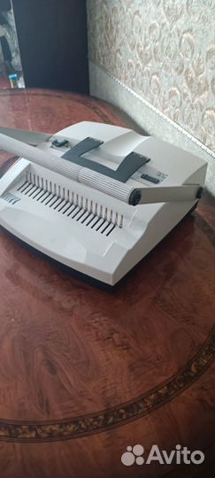 Переплетчик на пластиковую пружину DSB CB-230