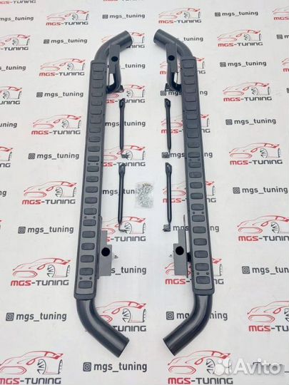 Пороги на Land Rover Defender 110 Black 83-20