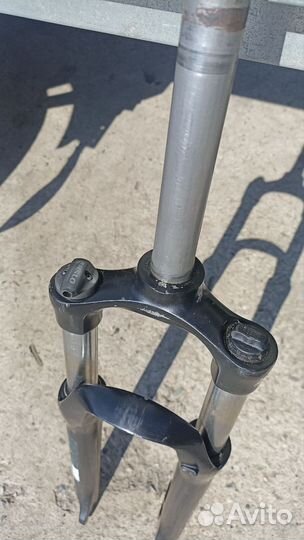 Алюминиевая вилка для велосипеда suntour xcm v3 26