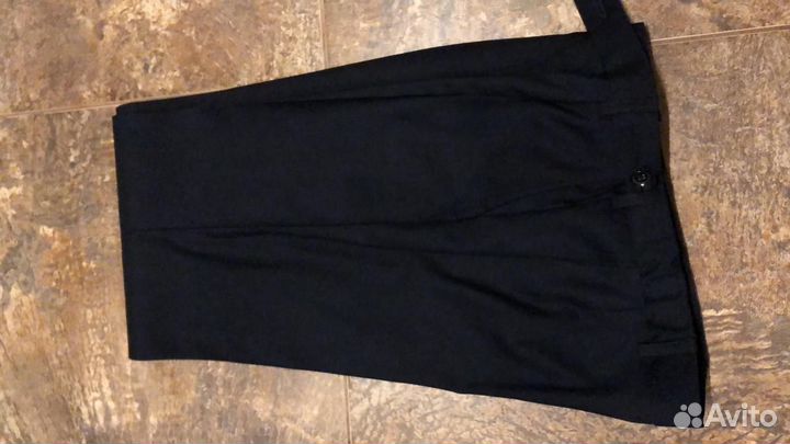 Костюм школьный новый