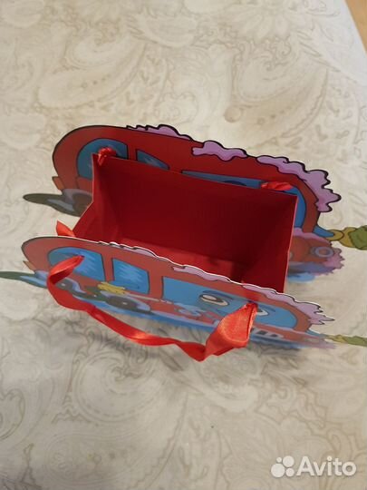 Детские подарочные пакеты