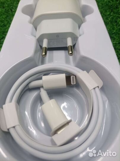 Зарядка на iPhone
