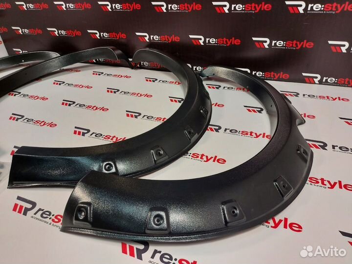 Фендера Mitsubishi L200 2007-2016 D1975