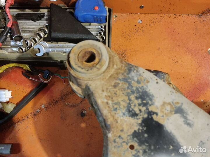 Подрамеик передний mitsubishi galant 8