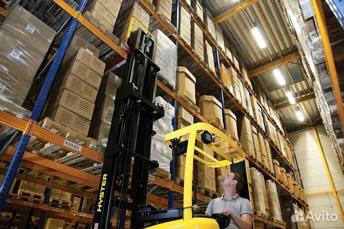 Водитель штабелера вахта