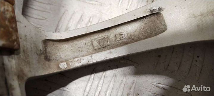 Диск литой R17PCD 5x114.3 ET40 DIA71.6