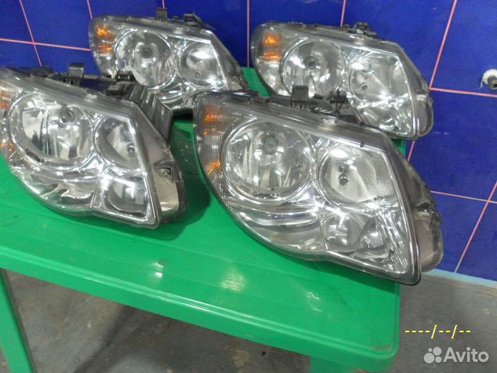 Фара правая додж караван 4 крайслер вояджер 4