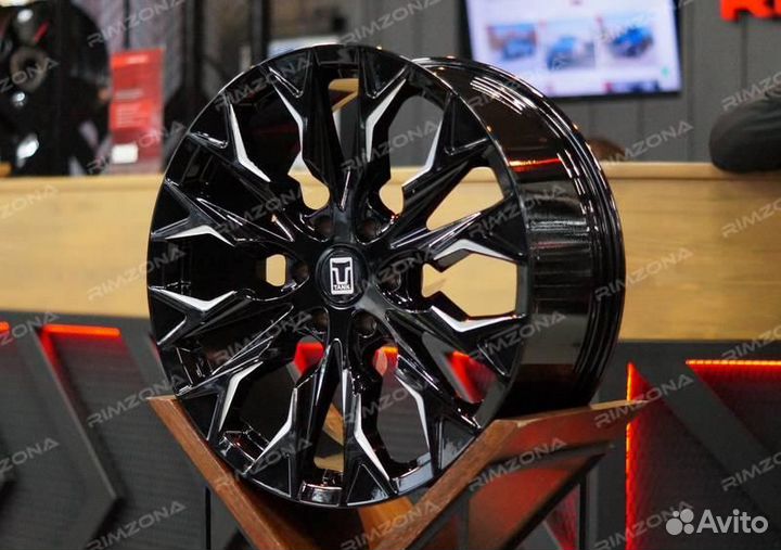 Кованые диски RZ forged в стиле R22 6X139.7