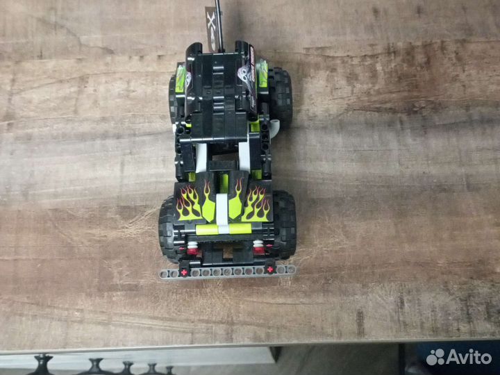 Внедорожник (машинка) из лего