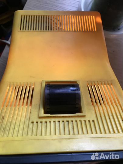 Дефи фильмоскоп детский со встроенным экраном