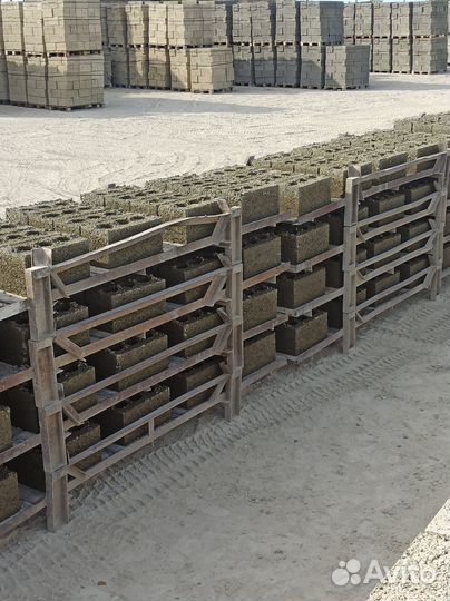 Блок для строительства стен