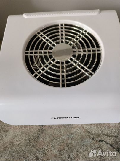 Настольная вытяжка для маникюра