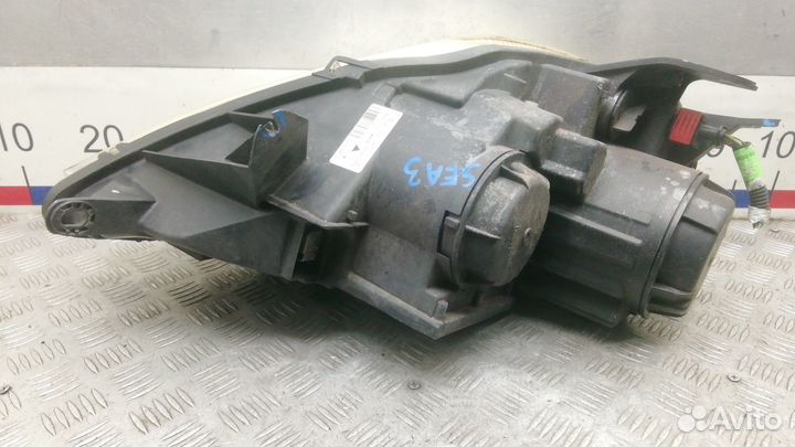 Фара Citroen C8 (2002-2014)