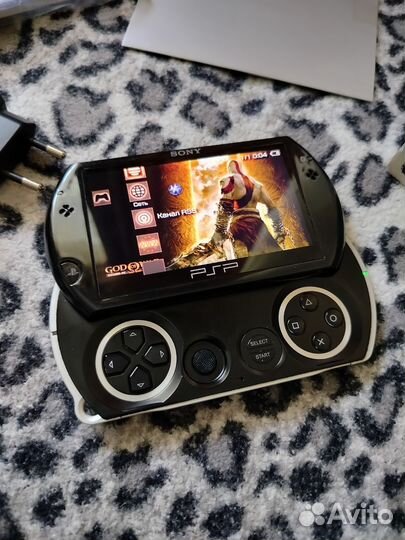 Sony PSP go комплект