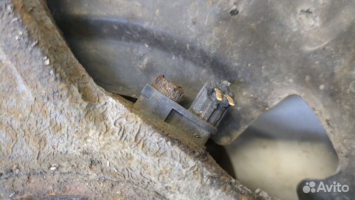 Ступица (кулак, цапфа) левая передняя Audi Q7