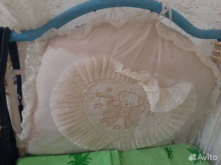 Бортики и балдахин в кроватку