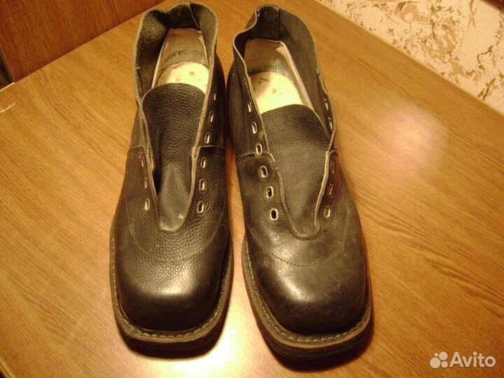 Ботинки лыжные