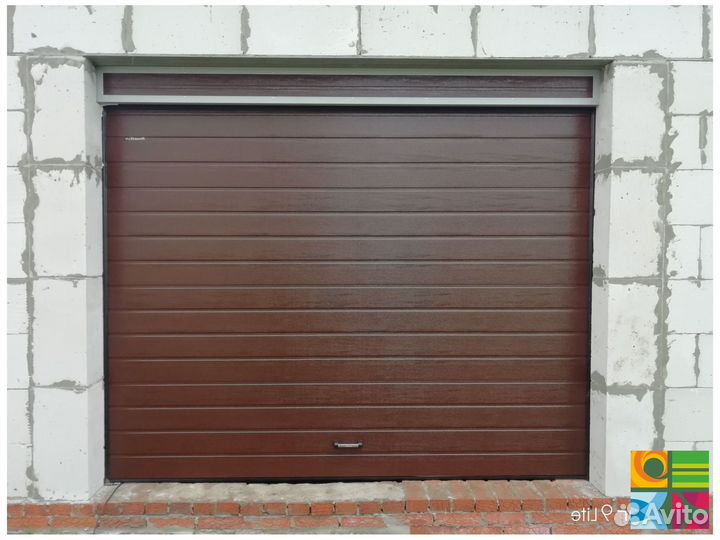 Секционные ворота alutech