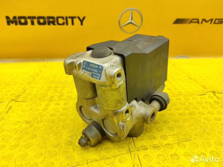 Блок ABS Bmw 525I E34 M50B25 2.5 1993