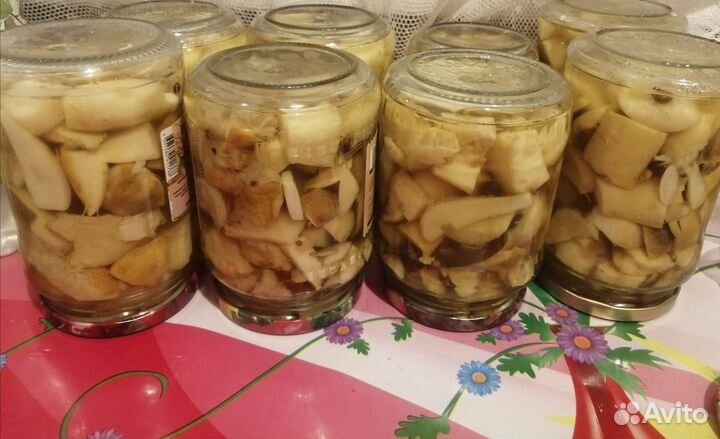 Маринованные грибы (белые, ассорти, опята)
