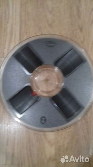 Бобина для катушечного магнитофона