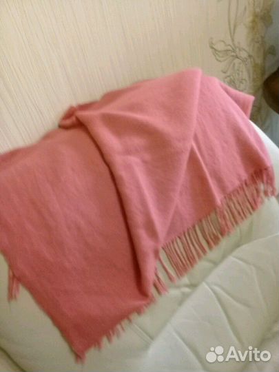 Палантин шерстяной