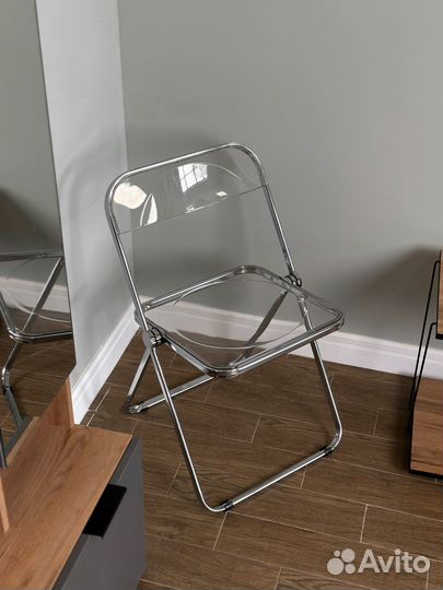Прочные складные стулья с элегантным дизайном