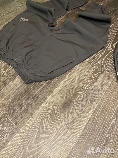 Спортивный костюм Reebok