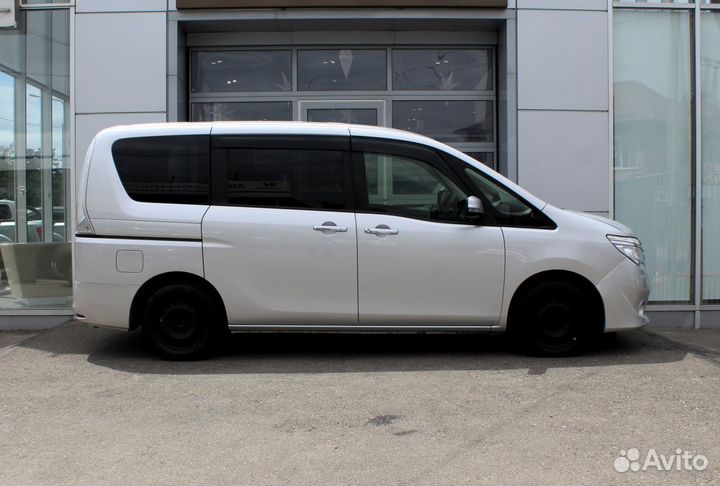 Nissan Serena 2.0 CVT, 2016, 190 201 км