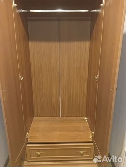 Шкаф для одежды бу