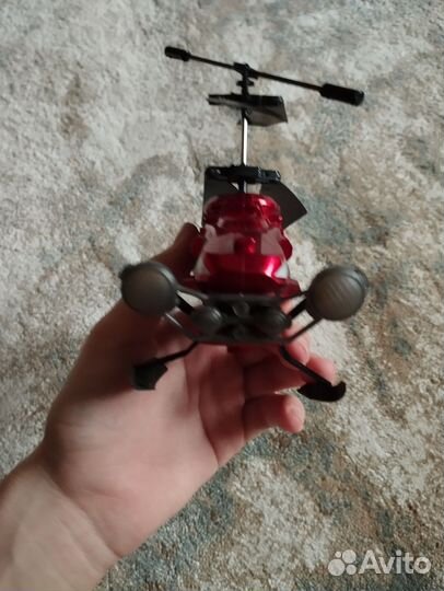 Радиоуправляемый вертолет